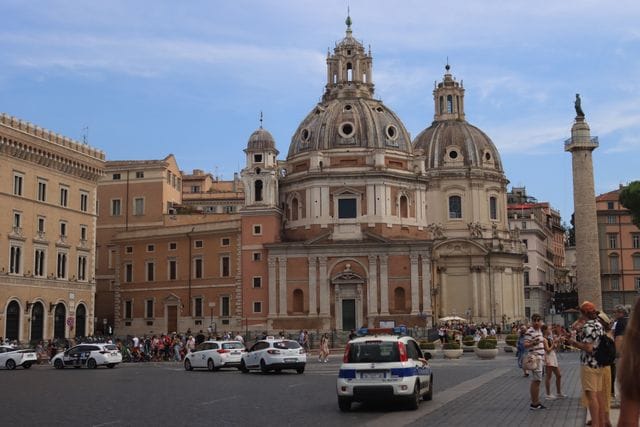 One line rome captions