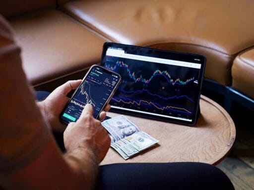 Right tools on your phone put your wealth creation