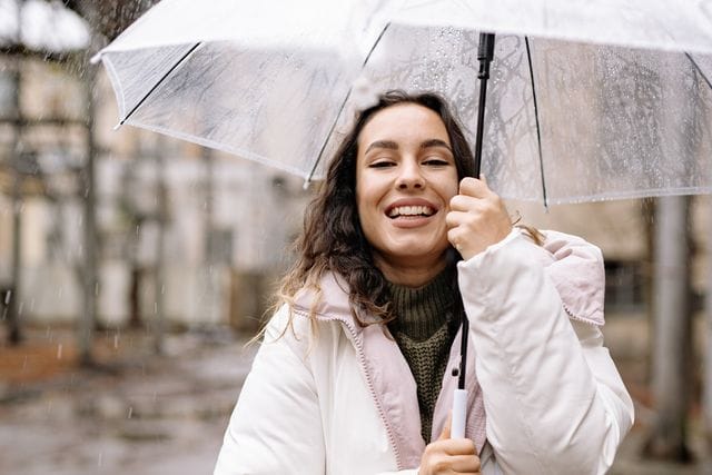 Beautiful comments for rainy day selfies Beautiful comments for rainy day selfies