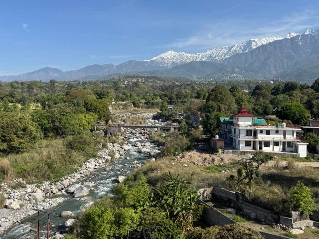 Dharamshala couple captions Dharamshala couple captions