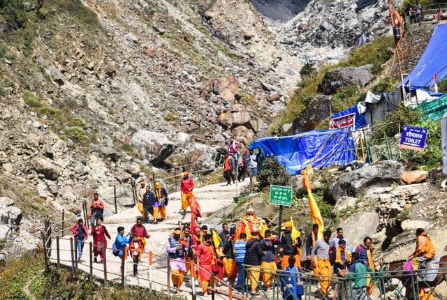 Kedarnath captions to express faith peace and himalayan beauty Kedarnath captions to express faith, peace, and himalayan beauty
