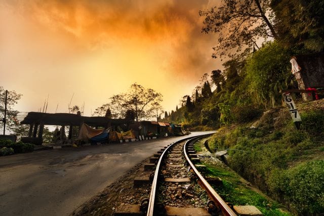 Sunrise in darjeeling captions Sunrise in darjeeling captions