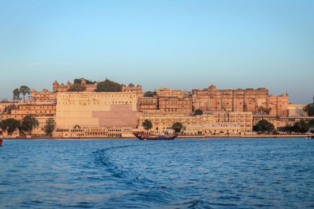 Udaipur white city captions Udaipur white city captions
