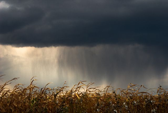 Aesthetic captions for dark rainy clouds Aesthetic captions for dark rainy clouds