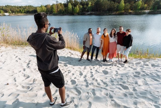 Family group captions