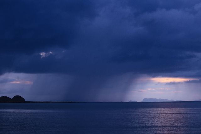 Peaceful captions for cloudy weather Peaceful captions for cloudy weather