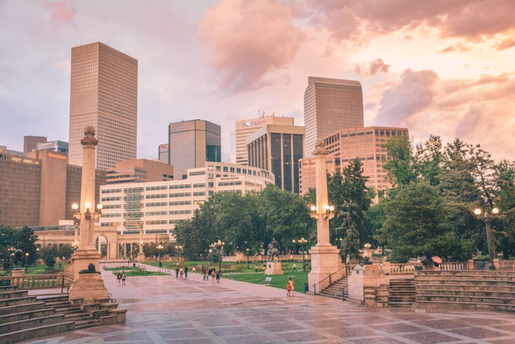 What to expect to pay for a move in denver What to expect to pay for a move in denver